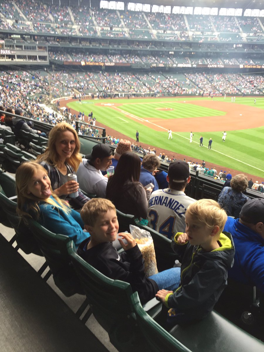 DANMCINTOSHCTV's tweet photo. Mariners action https://t.co/HO5IQWmi6b