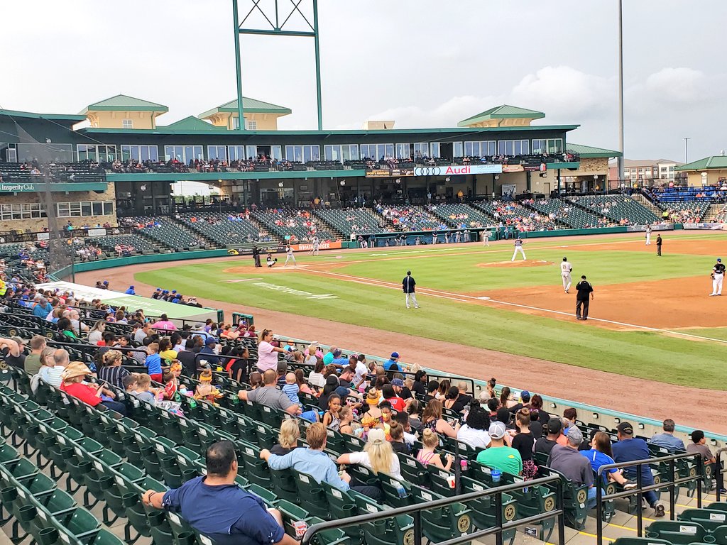 JSES_Stallions's tweet photo. Our @JSES_Stallions 5th Gr. #RecorderClub did an awesome job playing #TakeMeOutToTheBallgame   &amp; #TheStarSpangledBanner tonight at the @SL_Skeeters baseball game! 🎵 It was a winning night for both the #Stallions and the #Skeeters who won 3-2 over the @yorkrevolution! ⚾️ #GoTeam! https://t.co/1gbia8WQ19