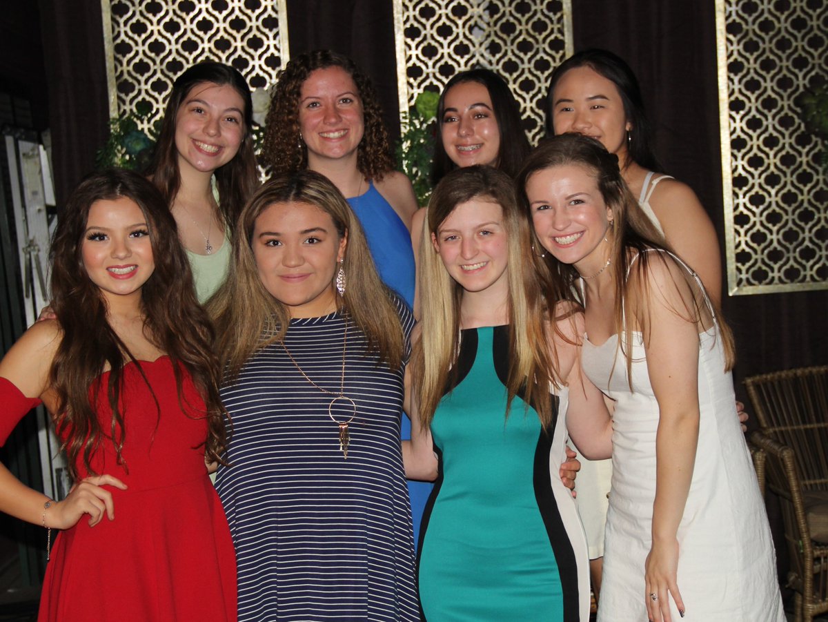 Leadership_KHS's tweet photo. @KennedaleStuCo @khskeyclubto End of the year banquet. We had a lot of fun! @urkhsprincipal @MichaelDCagle @kennedaleisd https://t.co/WgC6SyG1RG