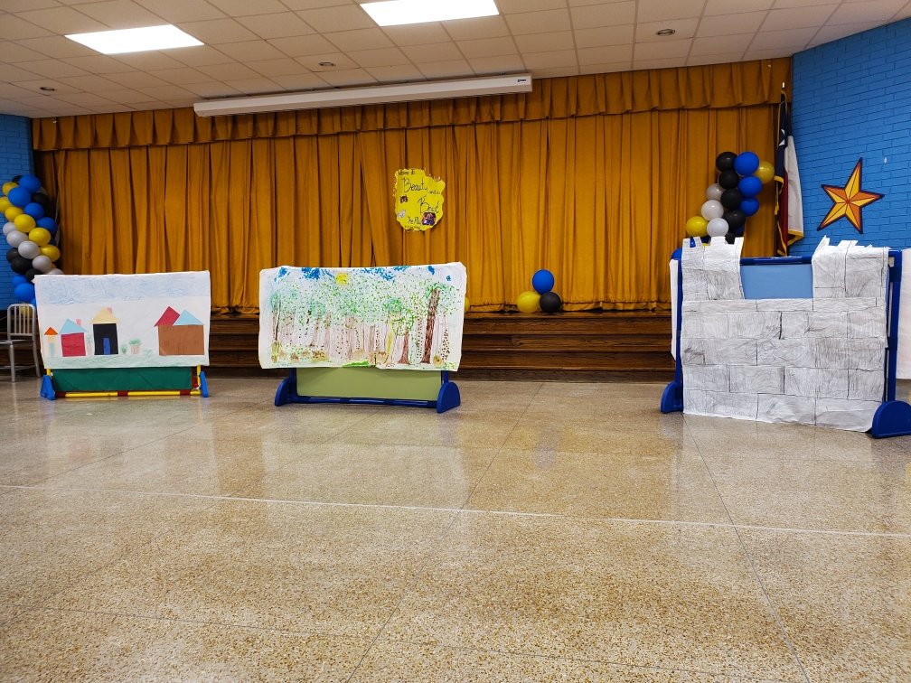 kbooks2017's tweet photo. Stephens Elementary scholars present Beauty and the Beast. #successandnothingless #Allin4Aldine #Stephenselementary #1on1 https://t.co/Shcj0HB65C