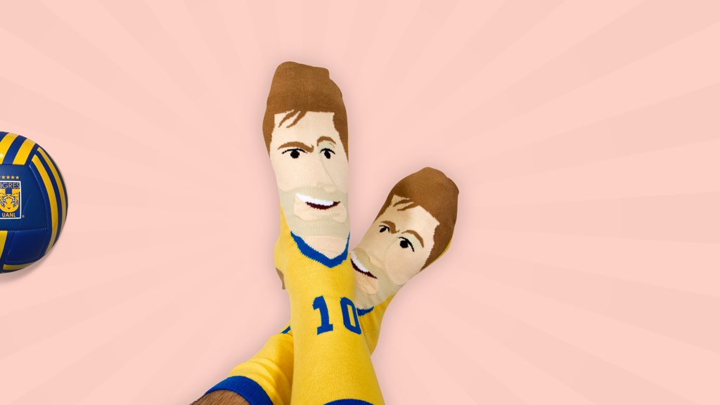 Promotines's tweet photo. @dulzy @10APG @OBatocletti Llévame puesto, Dulce 🧦🧦 míralos en https://t.co/TML7x71VHz https://t.co/HRsq0COAZQ