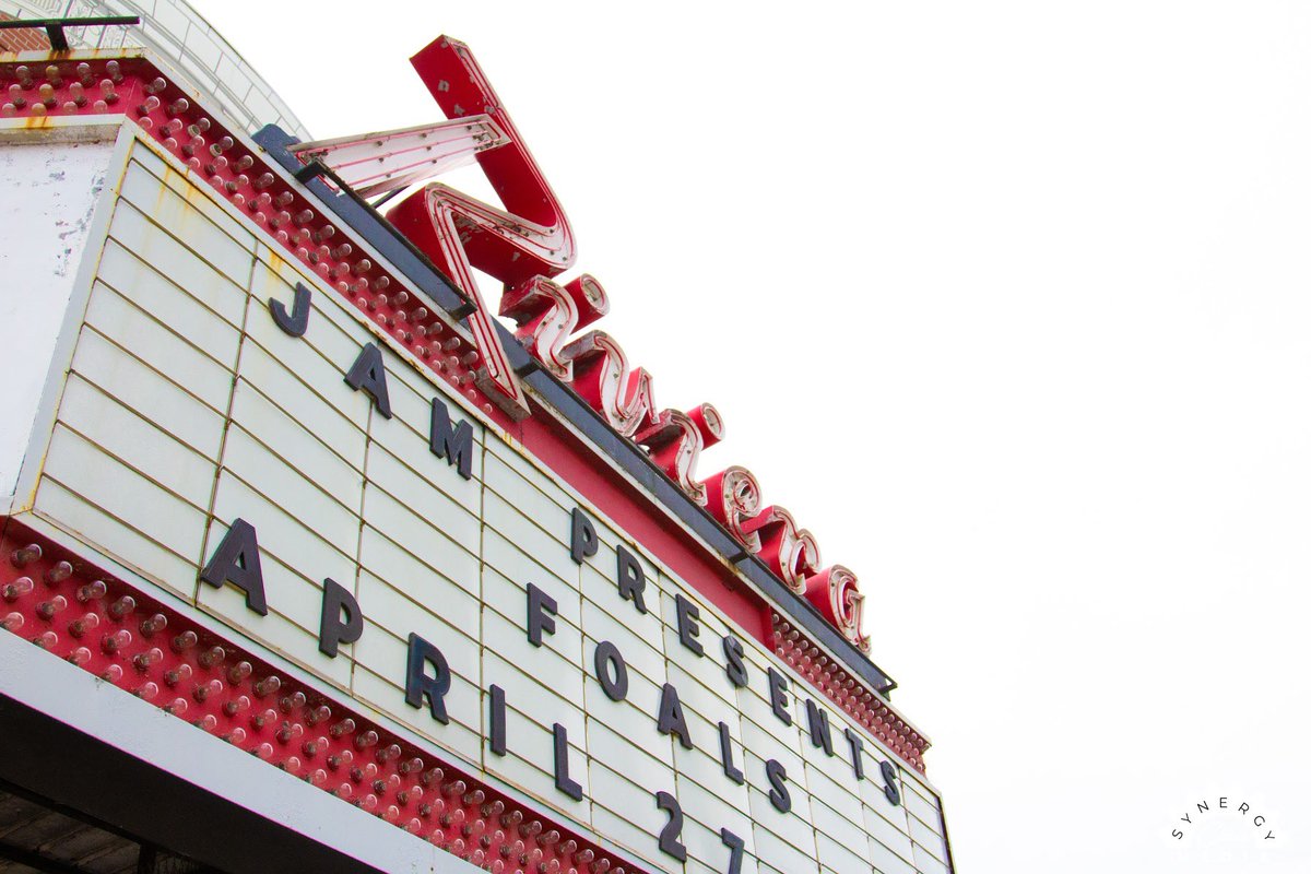 classicsynergy's tweet photo. Views from Uptown
#uptownchi #uptownchicago #riviera #chicagohoods #chihoods #aragontheatre #chicagotheatre #classicsigns #asiaonargyle #uptownargyle #chicagohistory #Nostalgic https://t.co/juUqNGi2Cq
