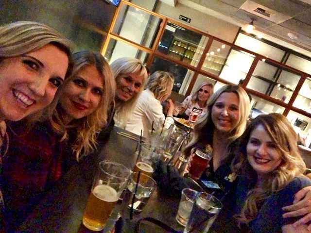 jenbeavers's tweet photo. Dinner before Church 😍
#ericchurch @ericchurchmusic https://t.co/ThhcTkCDBp https://t.co/leLGDb51zs