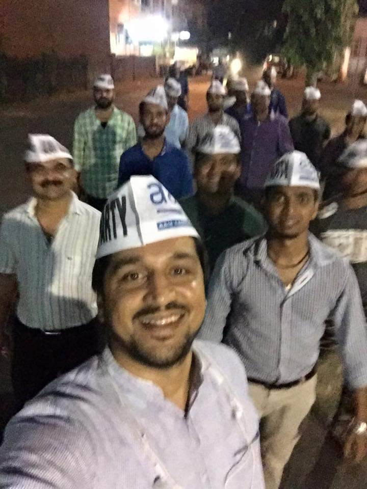 AmitBadwaik_AB's tweet photo. A section of crony capitalist, paid media, political mafia is out to finish one party. A party that is surviving And delivering despite daily frontal attacks!
Fire that salvo guys, every vote to AAP is shielding India from fascism!
#Vote4AAP #vote4jhaadu #AAPforGoa https://t.co/bybxivEZOH