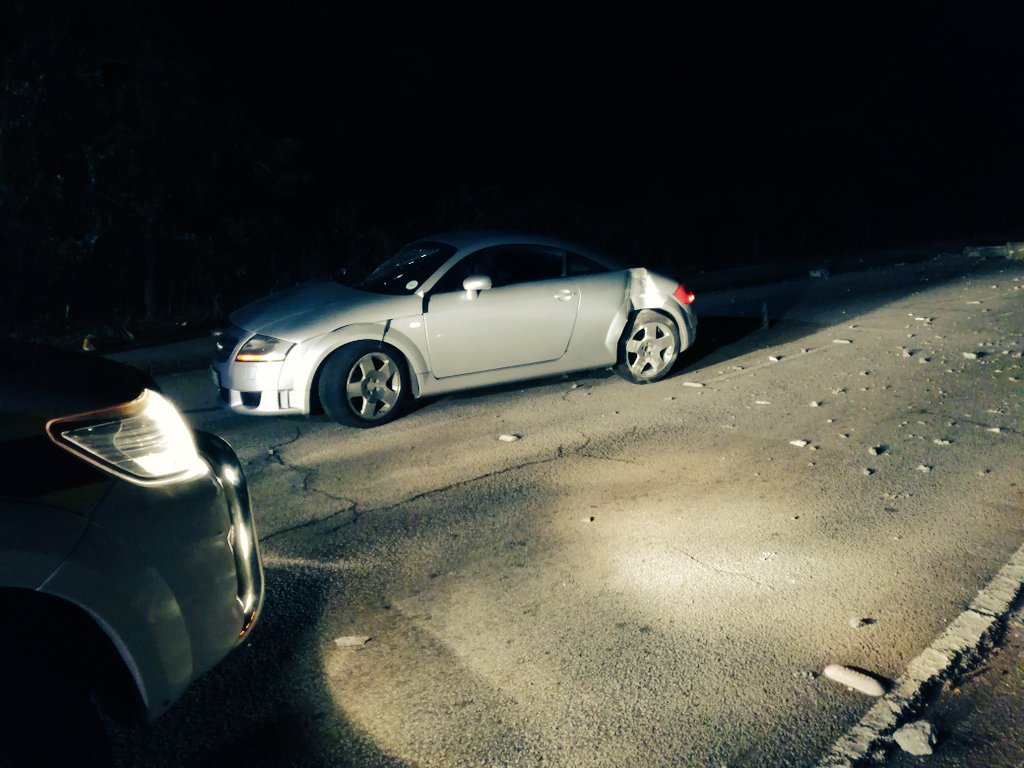 trafficupdatePE's tweet image. Target Kloof Walmer Port Elizabeth @FatalMoves @ettiennepel @ER24EMS @JanineCLee @firstgroup_1 @IrenePretorius5 @EMER_G_MED @AccidentAwareSA @UnitedTowingSA @_ArriveAlive @AlgoaFM @HeraldPE @RNEWSZA @TrafficEye_SA @TowingSA @MyPE