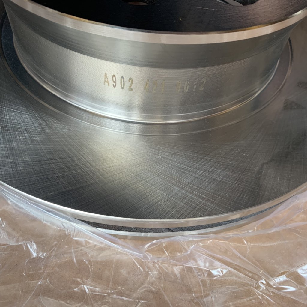 DimiAuto's tweet image. Reliable quality, Durable trust ! for truck and van parts , welcome to contact us to save your purchasing cost ! 😊😊dimiauto.com