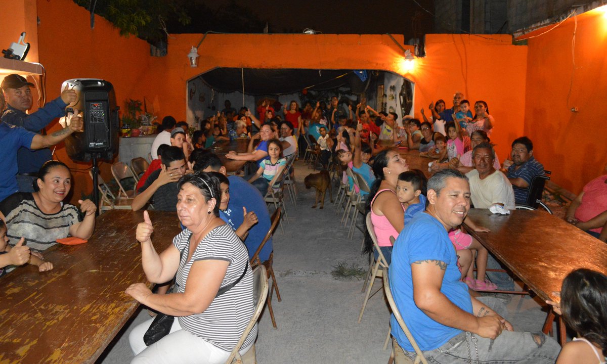 HectorSilva_19's tweet photo. ¡Gracias a todos por su apoyo! Saludos y que pasen buenas noches.
#MatamorosEstáListo👍 #Distrito10
#2deJunio #VotaXHéctorSilva https://t.co/ewWHcuvp31