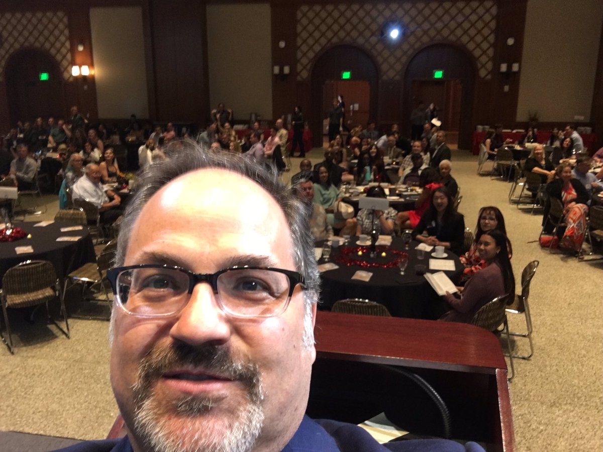 noahax's tweet photo. Selfies from the stage @SDSU_JMS #GradGala https://t.co/rQaA8dPlQ0