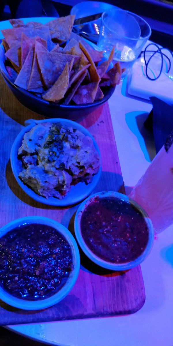 Stop, guac, and roll. #DDW2019