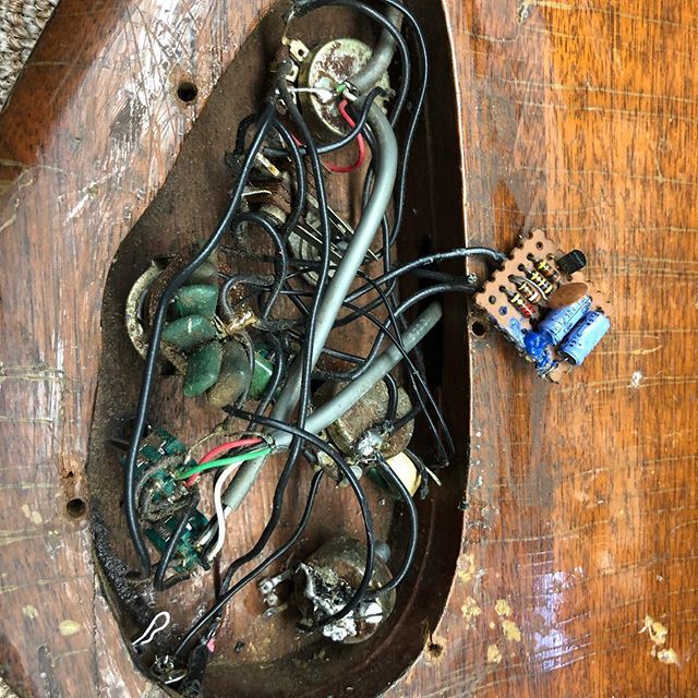 FuchsAudio's tweet photo. https://t.co/d4Ge7Iqmqg https://t.co/NBZHxlt24k
