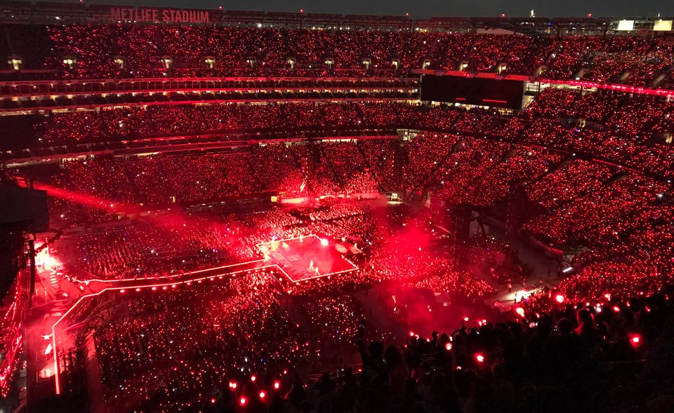 TheBTSNation's tweet photo. @BTS_twt RT TO VOTE 

➝ #PremiosMTVMIAW @BTS_twt 
➝ #MTVBRFANDOMBTSARMY 
➝ #MTVBRKPOPBTS https://t.co/G3A0jhdG0Y