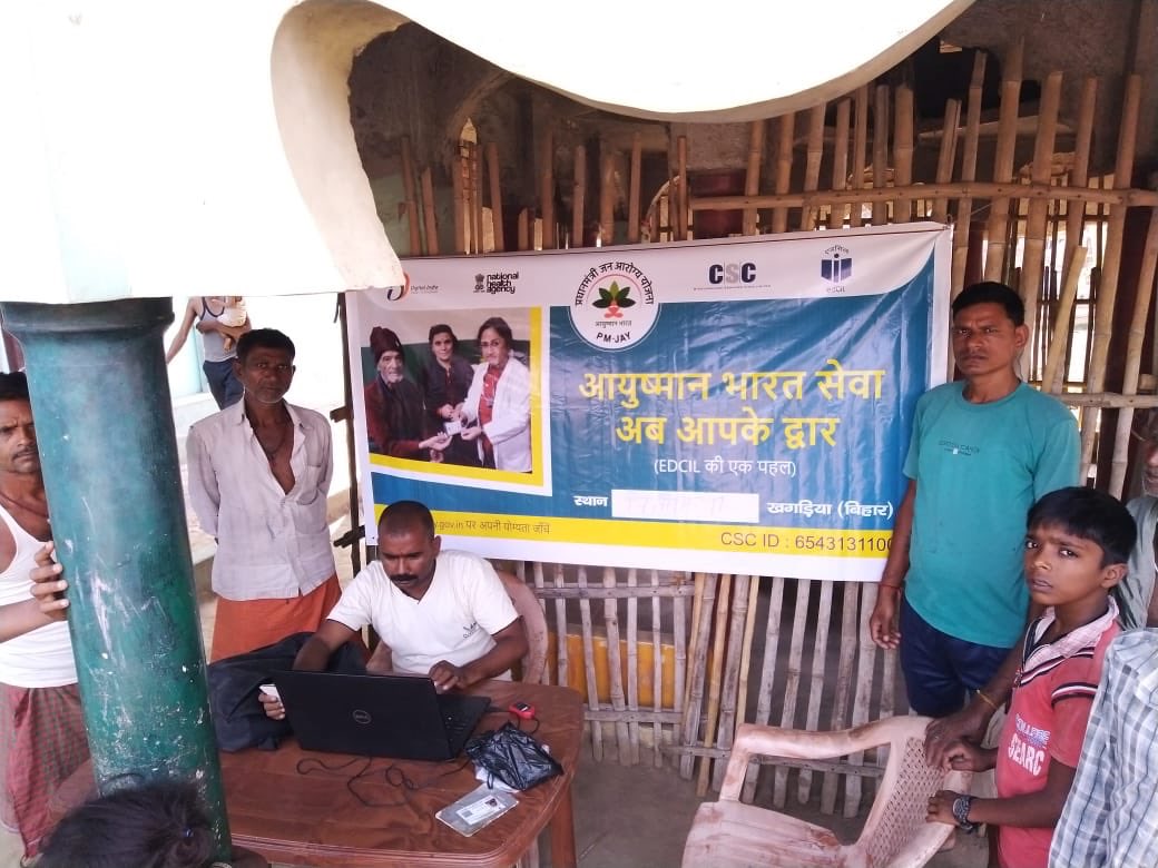 ibhushan's tweet photo. #AyushmanBharat #PMJAY e-cards generation camps and door to door visits bring organised by village level entrepreneurs of @CSCegov_ in #Bihar and #UP. https://t.co/dmYqti2NwW