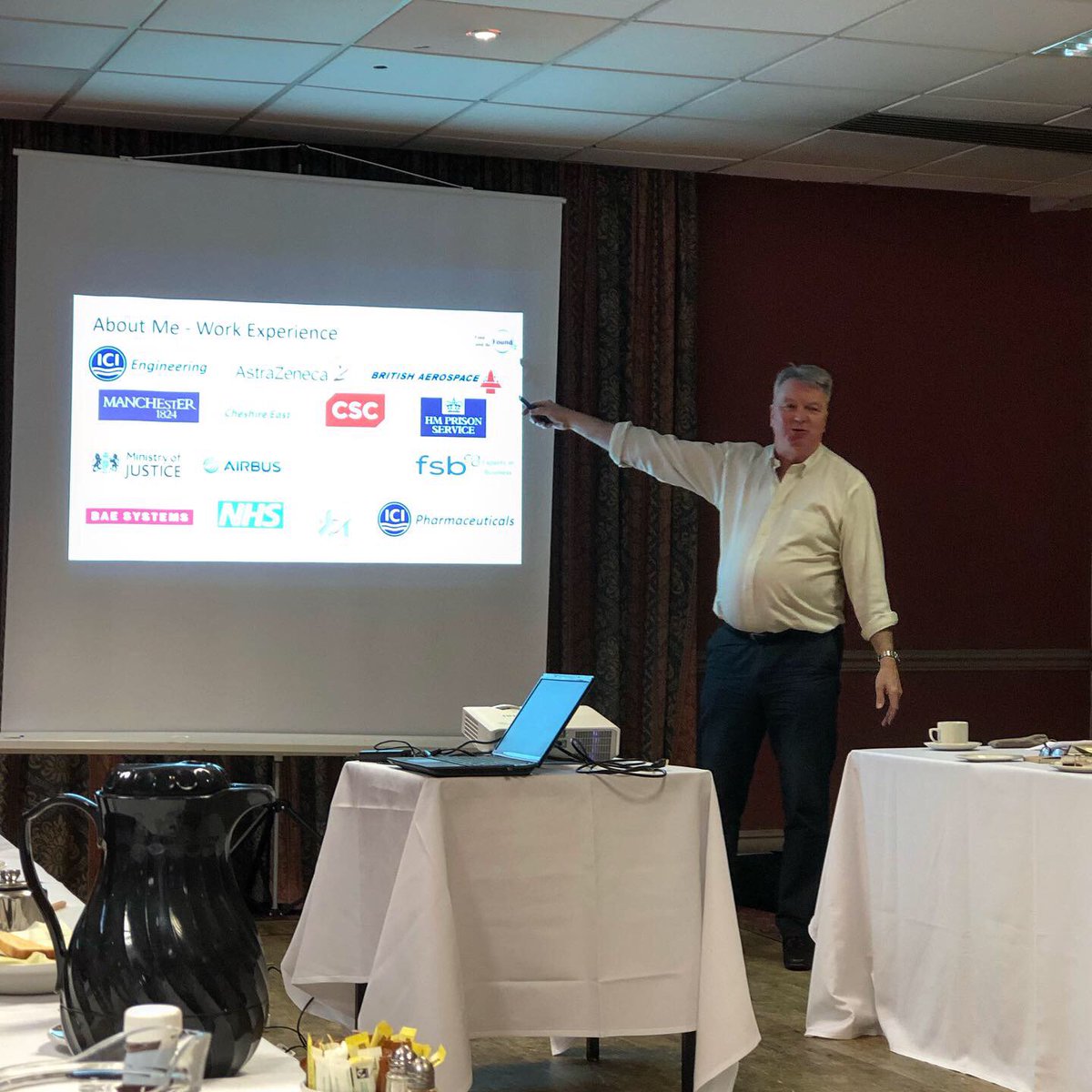 BowdonBusinessC's tweet photo. Excellent informative talk by Peter Collins #findandbefound, our #linkedinspecialist - working with sml, med, large businesses as well as individuals #accountmanager  #Linkedinprofile #linkedin https://t.co/v8e4JOMTBW #bowdon #altrincham #networking https://t.co/GkC4sc9q7G