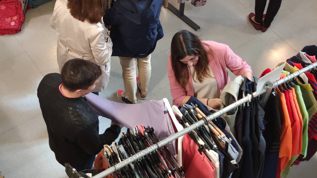 AndiDownSbd's tweet photo. Som a la recta final del #TotModa 2019! Fins a les 13,30 podeu visitar l' #outletsolidari i trobar productes de primeres marques a un gran preu, i ajudar-nos de passada a finançar els nostres projectes. Som-hi tots! https://t.co/au5zBulU89