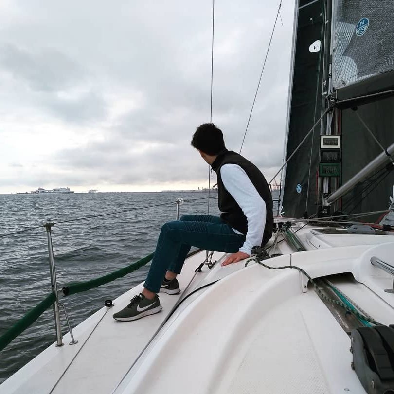 Another week on the horizon. Image shared by ‘indicible.vince’ on Instagram.