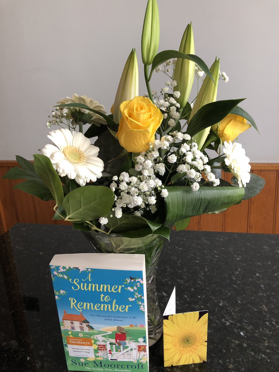 SueMoorcroft's tweet photo. What a lovely surprise! Flowers from my agents for a great first week of sales of #ASummertoRemember! Thank you very much @hatteatime @julietpickering @@BFLAgency 🥰🥰 https://t.co/YKoIynYf74