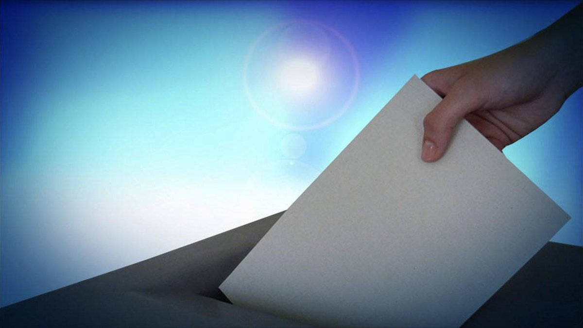 Ab 12:00 live: So entscheidet die Schweiz über #Steuerreform und #Waffenrecht / Bern stimmt über Kürzung der #Sozialhilfe ab / Fans reisen zum #Cupfinal an - Live-Sendung immer zur vollen Stunde