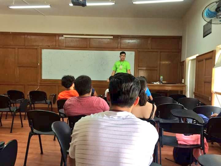 Gerardo_MtzV's tweet photo. Hoy el #BeeHak de la @UdeGuanajuato, me dio la oportunidad de vivir algo que llevaré por siempre en mi memoria; compartir la #Agenda2030 dentro de mi amada universidad. 
Gracias @SomosKaizen gracias siempre @MYWorldMexico
#GloriaYHonor 
@ColoresRincon 
@OIJ_DIGITAL
@Agenda2030MX https://t.co/qr5hGnIzGx