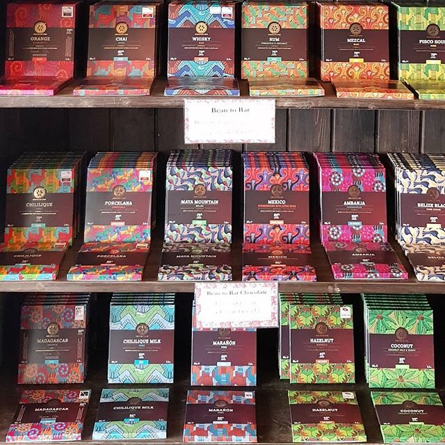 Hi to our new followers! 👍Presenting our range of luxury single origin &amp; organic  Scottish Craft Chocolate. Available online and from good retailers across the globe 🍫❤ #cacaolove #choctree #awardwinning #chocolate #beantobar #lifestyle bit.ly/2HsTije