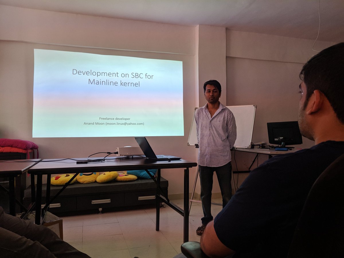 Anand Moon talking about single board computer development using the mainline #Linux kernel at the #pune kernel #meetup <a href="/reservedbit/">reserved-bit</a>
