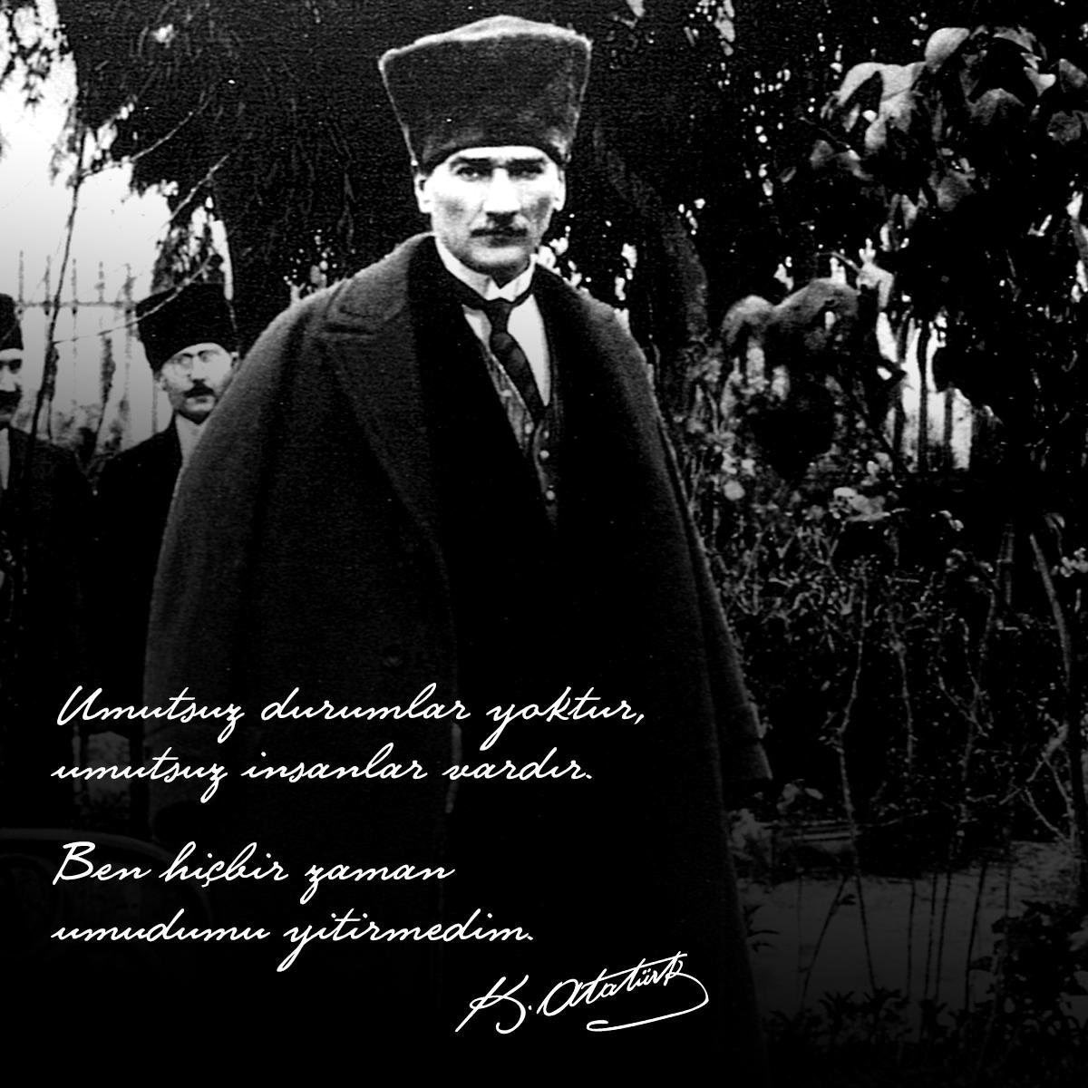 buvidyo's tweet photo. 100 yıl önce umutlarını Bandırma’ya yükledi ve Türk Milleti’nin makus talihini yenmek için Samsun’a doğru yola çıktı.

Atamızın umudu bizlere yeni bir hayat verdi.

100. yılında İzindeyiz!

#19Mayıs #Atatürk 🇹🇷 https://t.co/ta8ILB8H7y