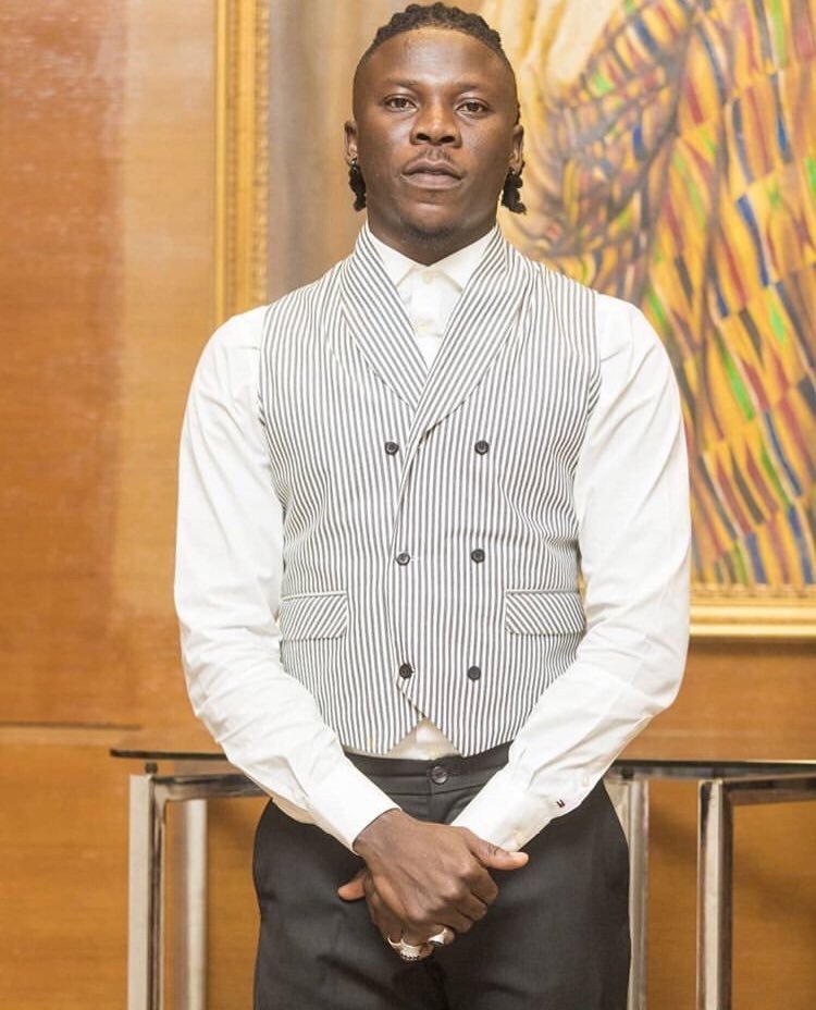 Barima_TV's tweet photo. “I’m Really Sorry” – Stonebwoy apologizes for pulling gun on stage https://t.co/6CThLXd0MB https://t.co/8UMAEKUpJL