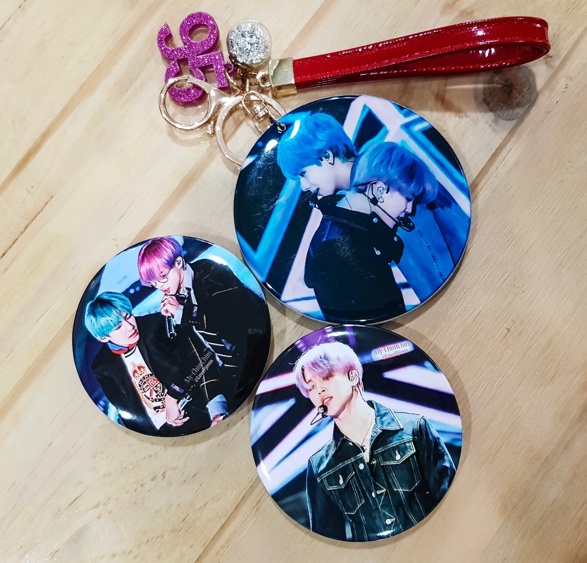 flying090123's tweet image. 【MALAYSIA🇲🇾】JIMIN &amp;amp; VMIN CHEERING KIT by @LovePjimin 

💙Deadline: 29 May 2019 - 8pm

💙Price, Details &amp;amp; Order Form: forms.gle/AYemiW4aUnEhXM…