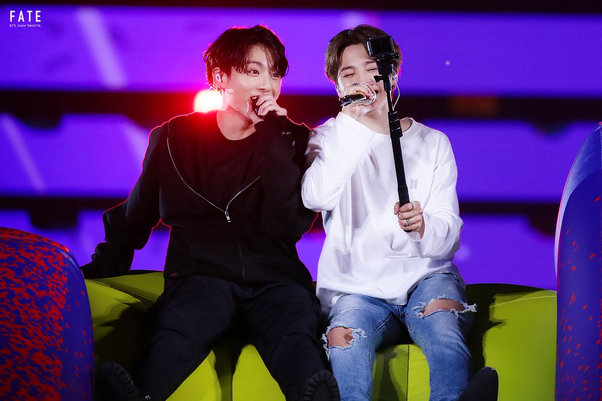 fate_jimin's tweet photo. 190518 SYS in NJ HD

#지민 #JIMIN #방탄소년단 #BTS  @BTS_twt https://t.co/V7cbKrRlpT