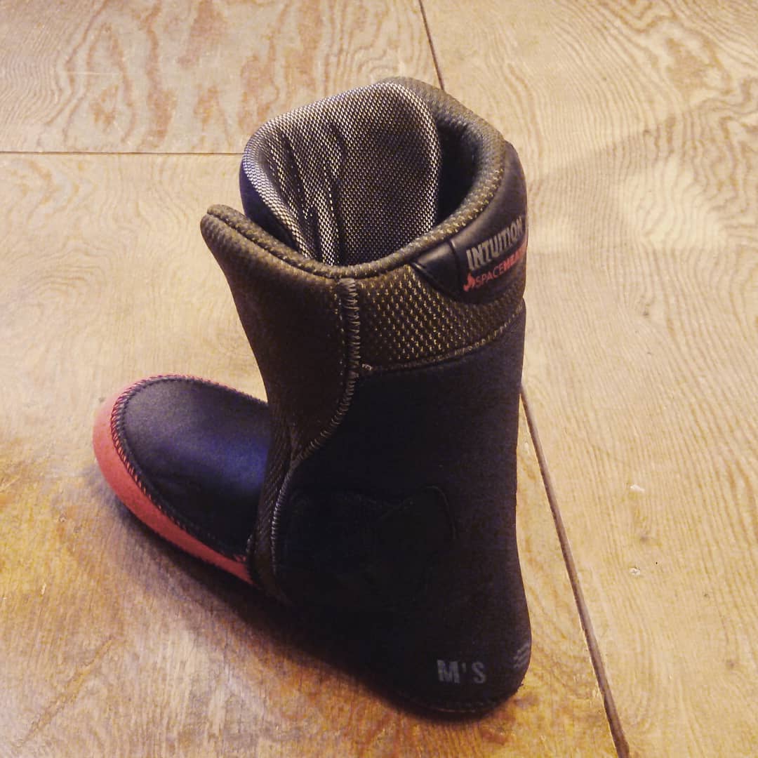 K2のブーツのインナーは「INTUITION」 体温でも馴染むのですが、焼くと