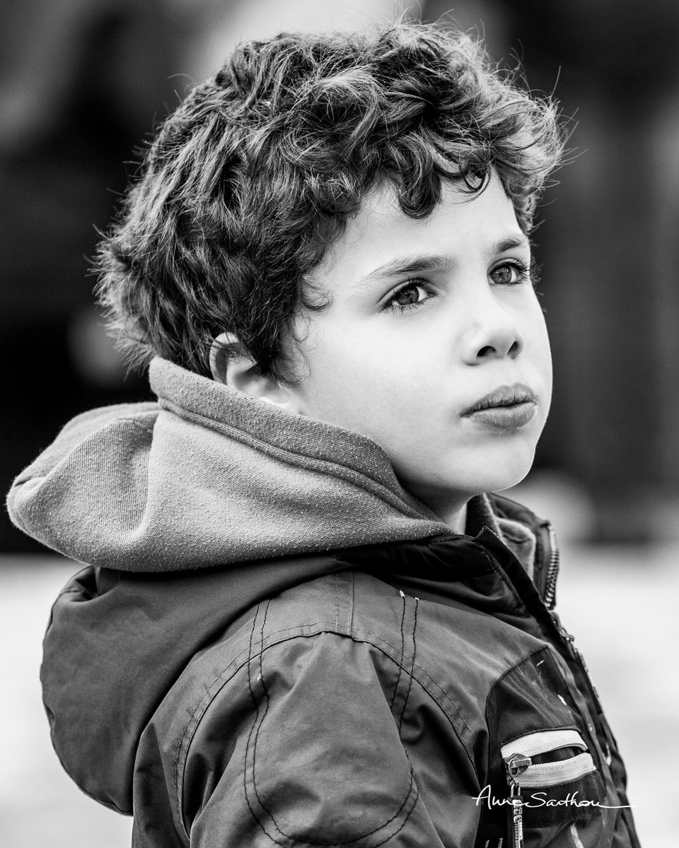 omofotograficus's tweet photo. #projet365
Un jour, une photo : jour 9
Le regard du garçon
https://t.co/HcgHntioXV
#annesarthou #annesarthouphotographie #photographies #photography #photographe #photographer #portrait #kids #enfants #children #boy #garcon #blackandwhitephotography #blackandwhite #noiretblanc https://t.co/tyZYqmhrm3