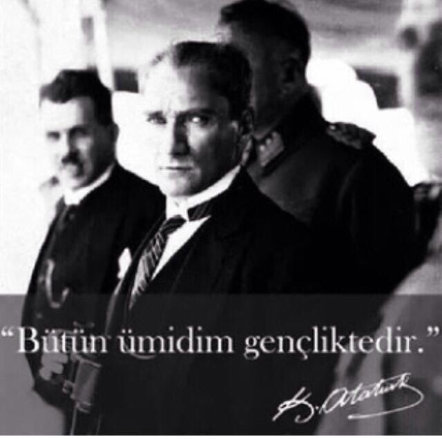 19 Mayıs Atatürk’ü Anma Gençlik ve Spor Bayramımız kutlu olsun.  
ATAM İZİNDEYİZ 🇹🇷
#100YıldırGenç
