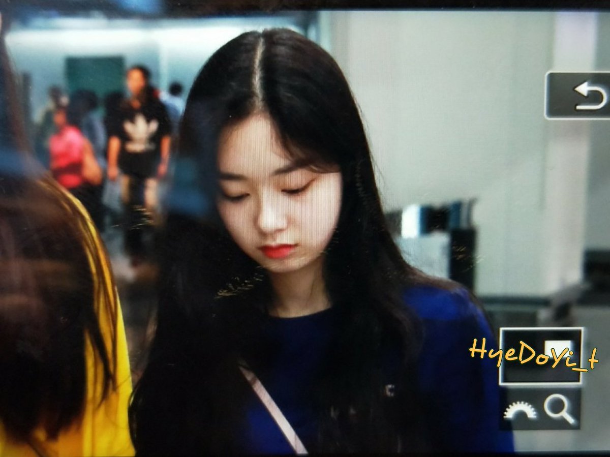 190519 TPE 출국 preview 

아이고 귀여워 

#플레이버 #Flavor
#도아 #김도아 #KimDoah 

@FENT_FANATICS
