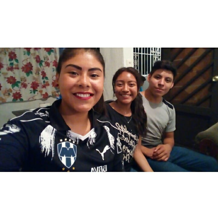 DdebaniRrdz's tweet photo. Amixs!❤💙 https://t.co/AXiFLI0tgF