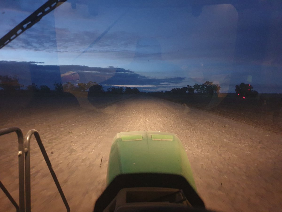 PeteMailler's tweet photo. Election is over and life goes on and I am back #onthetractor. Barley going in now as the 2019 winter crop pushes on. https://t.co/eMxz5jjx5t