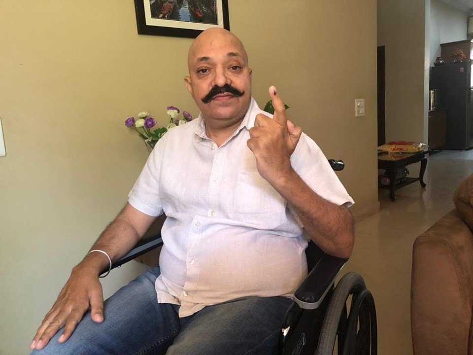 TheCEOPunjab's tweet photo. State Icon for PwD voters, Sh. Harman Sidhu after casting his vote.

#LokSabhaElections2019 #Phase7 #VotingRound7 #GotInked #GoVote #govote2019 #CEOPunjab #AccessibleElections #DeshKaMahaTyohaar @socialpwds @ncpedp_india @SakshamTrust @samarthyam @senseindia @Svayam_India https://t.co/S09MooBD2V