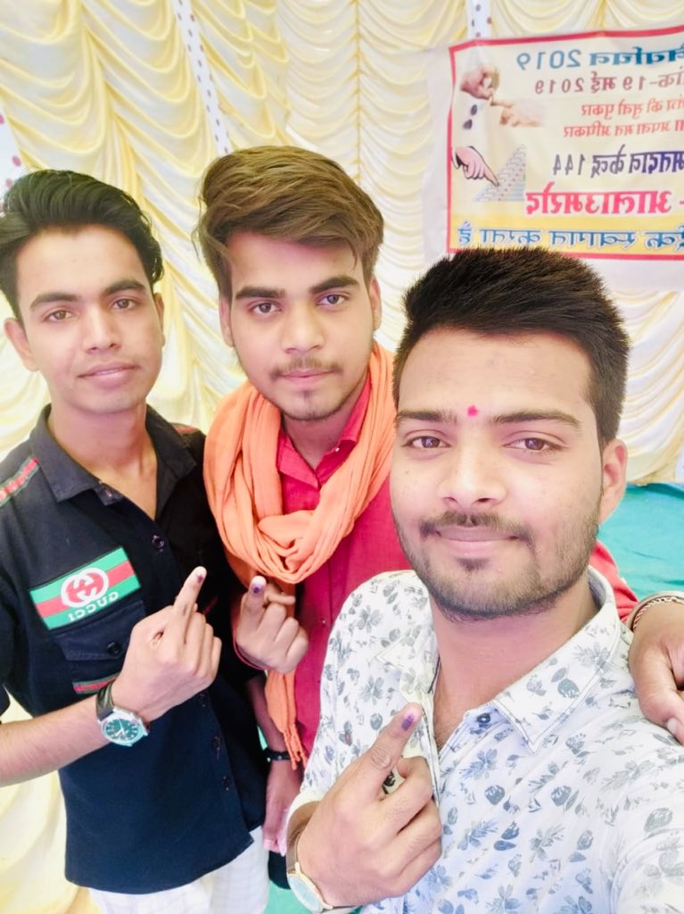 SachinPatidar7's tweet photo. #LokSabhaElection2019
#VoteForChange
#myvotecount #voting_is_our_right 
@narendramodi @ChouhanShivraj @AmitShah @aajtak @abpnewstv @abpnewshindi @ZeeNewsHindi @BJP4India @SachinPatidar7 https://t.co/XYFCLQjR6t