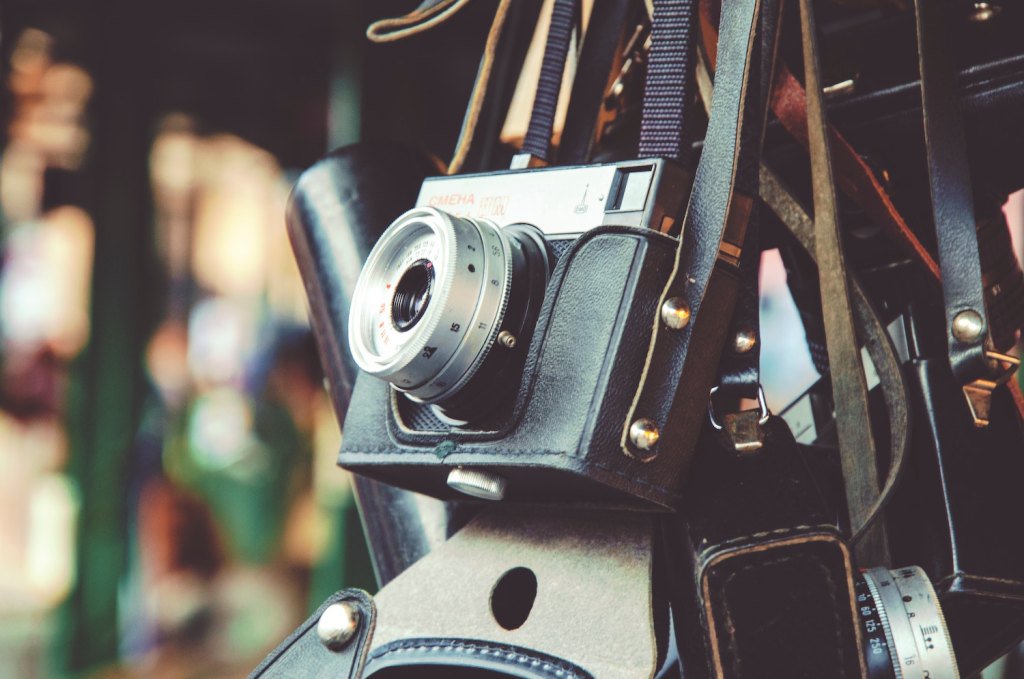 Fotografieren ist kein Geheimnis! Es ist eine ganz einfache, selbstverständliche Sache, wenn man nur einmal darüber geredet hat. ifacademyblog.wordpress.com/2019/05/19/fot…