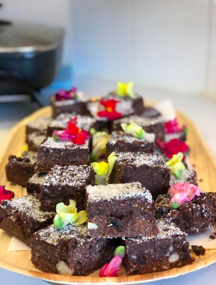 manareats's tweet photo. RAW TREAT – Choc-Coconut Slice https://t.co/IgfGNIJ8me https://t.co/kZbc3tMqJ0