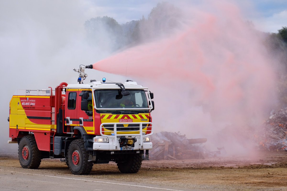 riisc_7's tweet image. #JPO2019🚒😁Dernière journée de Portes Ouvertes pour en prendre plein les yeux au cœur de l’#uiisc7 ! #sapeursauveteur #canadair
