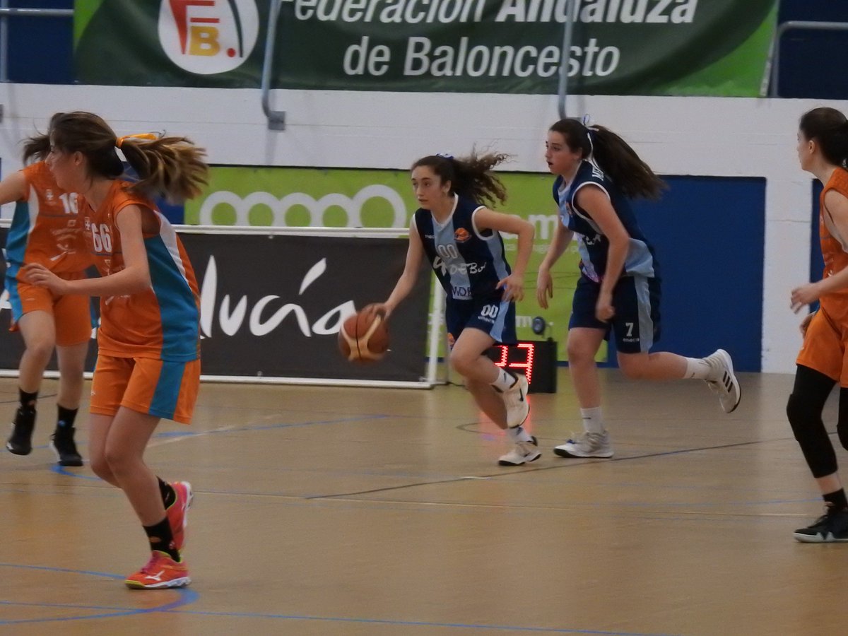 FAB_Andaluza's tweet photo. 🏆 3º-4º Puesto #CADEBAIF19 ⛹🏻‍♀️      
🏀 @cbalmeria 🆚 @clubadeba 
⏱️ 2º Cuarto: 34-29
🎥  https://t.co/P78tkf903A … … … …
📍 @Ayto_LaLinea @diputacioncadiz 
✅ @AlmeriaFAB @FAB_Cordoba https://t.co/mg9fo8Jxt9