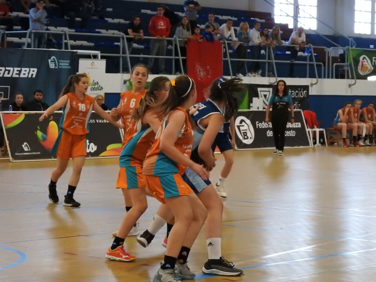 FAB_Andaluza's tweet photo. 🏆 3º-4º Puesto #CADEBAIF19 ⛹🏻‍♀️      
🏀 @cbalmeria 🆚 @clubadeba 
⏱️ 2º Cuarto: 34-29
🎥  https://t.co/P78tkf903A … … … …
📍 @Ayto_LaLinea @diputacioncadiz 
✅ @AlmeriaFAB @FAB_Cordoba https://t.co/mg9fo8Jxt9