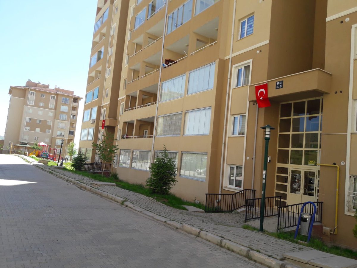 19 Mayıs Ulusal Egemenliğin başlangıç günüdür. 19 Mayıs Atatürk'ü Anma Gençlik ve Spor Bayramı kutlu olsun. <a href="/EmlakYonetim/">Emlak Yönetim A.Ş.</a> @Emlakisletmeler <a href="/Ayhan19Karaca/">Ayhan Karaca</a> <a href="/muratozer23/">murat özer</a>