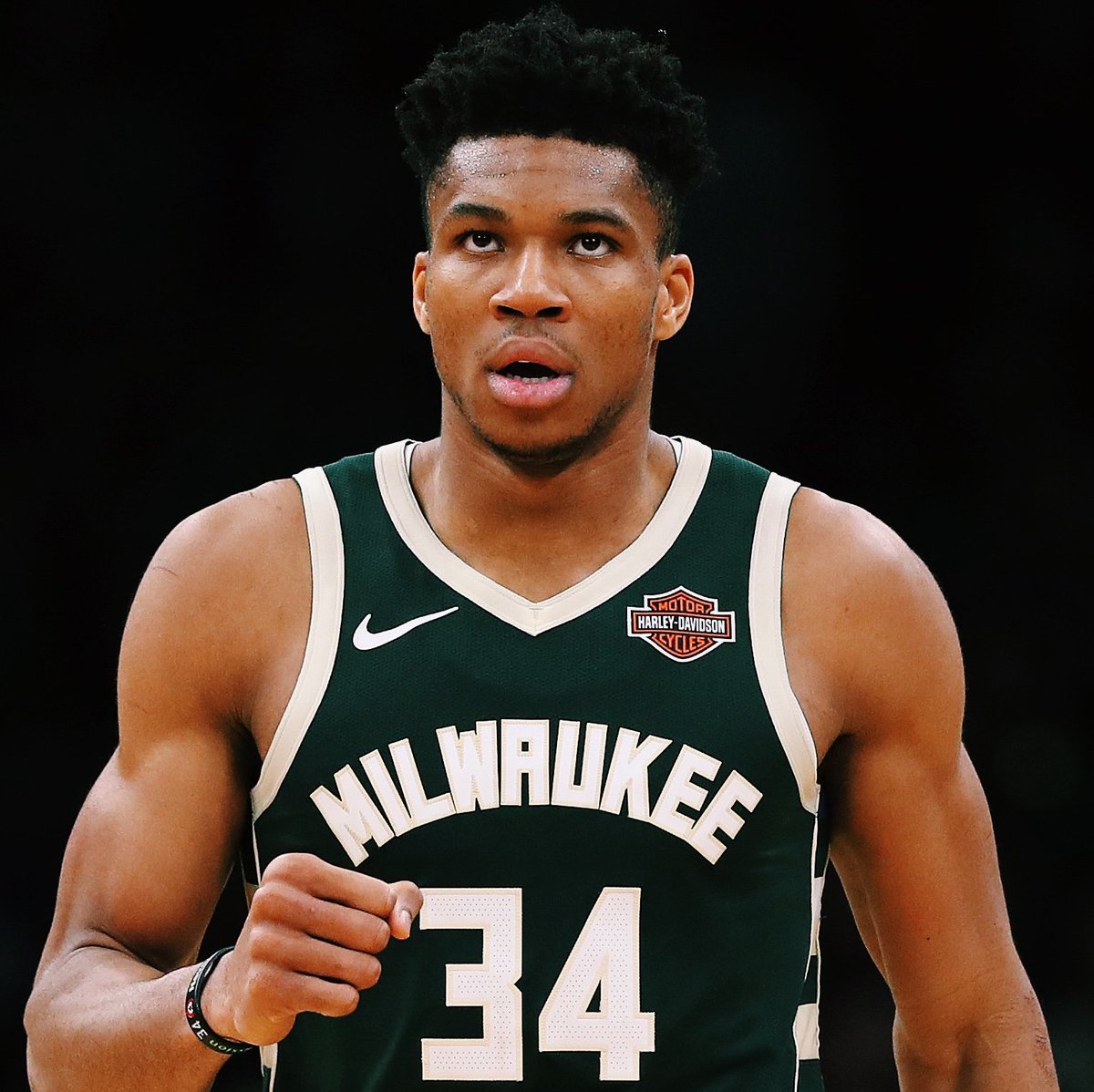 BR_NBA's tweet image. Rookie Giannis “hadn’t started to mature,” would “get upset and he’d sound kind of squirrelish.”

Now he’s become one of the most commanding franchise leaders in the league

bit.ly/2JuvhdQ