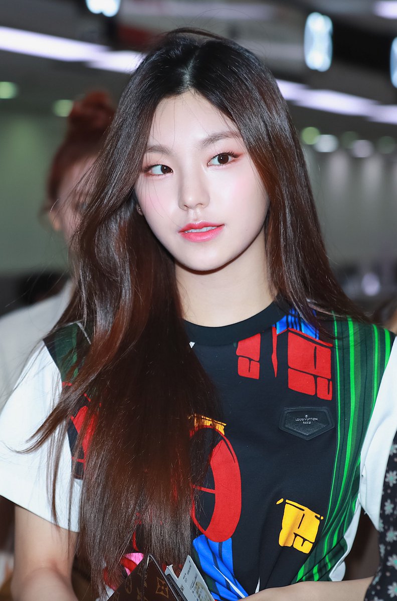 eclipse_yeji's tweet photo. 190517 GMP

#YEJI #예지 #ITZY #있지 https://t.co/b3fdmND1rp