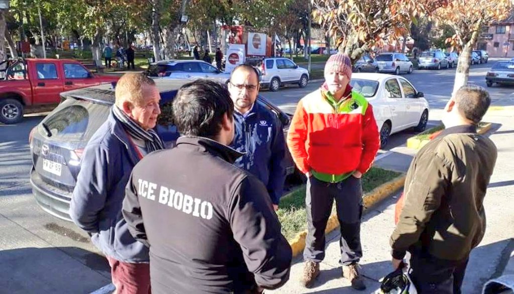 FTBiobio's tweet photo. Ya nos encontramos en #Quillón para continuar con labores de búsqueda de Bernardo Riquelme Meza, de 90 años, quien se encuentra desaparecido desde el 28 de abril en el sector Liucura, en Quillón. https://t.co/8DJVi9r9e3