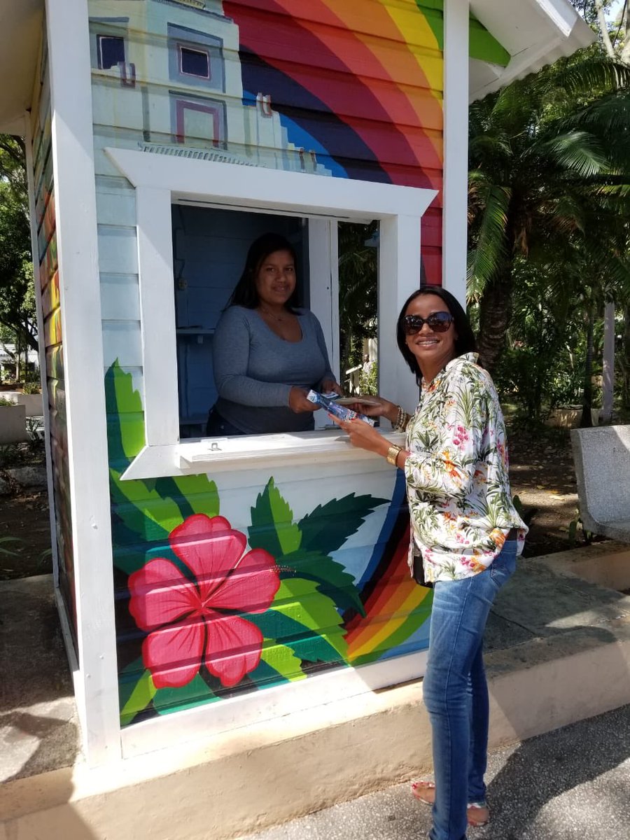 Ocoa cuenta con un Punto de Información Turística que consiste en una serie de puntos de atención gratuita, en los cuales turistas nacionales y extranjeros, reciben atención personalizada por parte de personal con amplios conocimientos sobre la oferta turística. #MiturEnOcoa2019