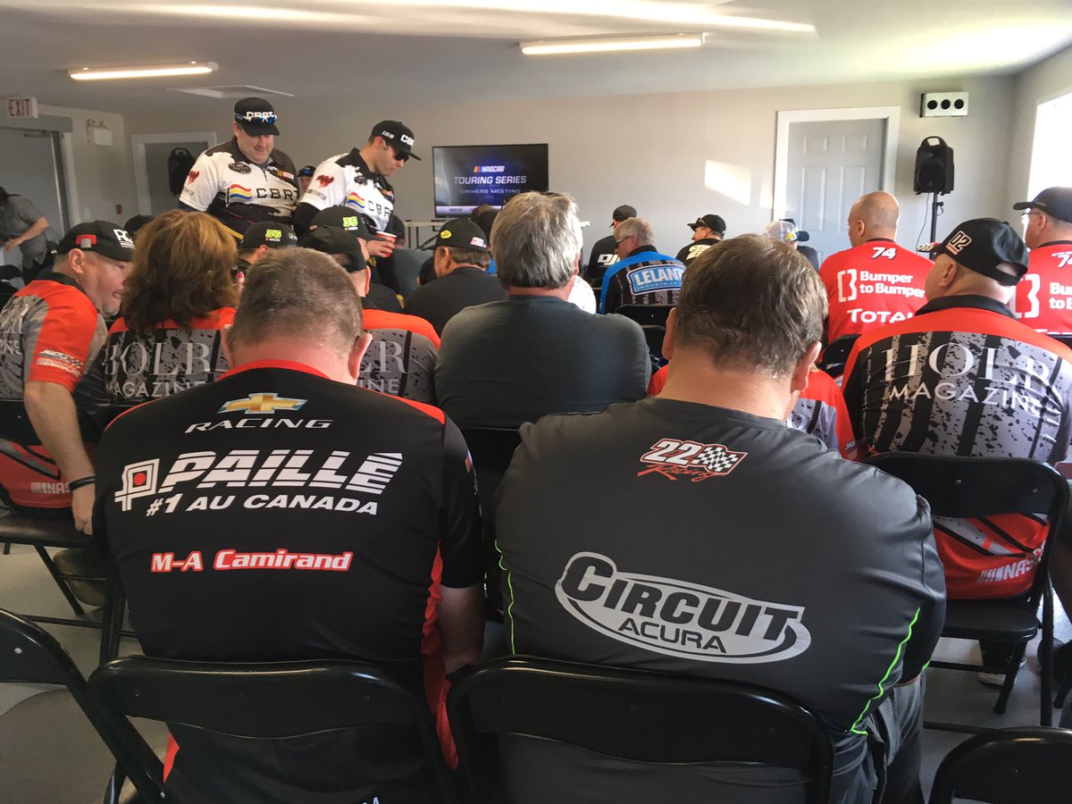 22RacingTeam's tweet photo. .@NASCARPintys drivers meeting underway for the #Clarington200 here at the @CastrolCanada #victoriadayspeedfest at @CTMPOfficial #CTMPlife #NASCARPintys https://t.co/0H1EP5BwO0