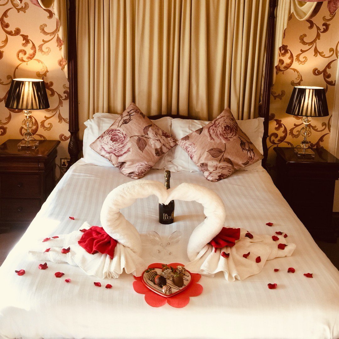 Rookery Manor tweet media