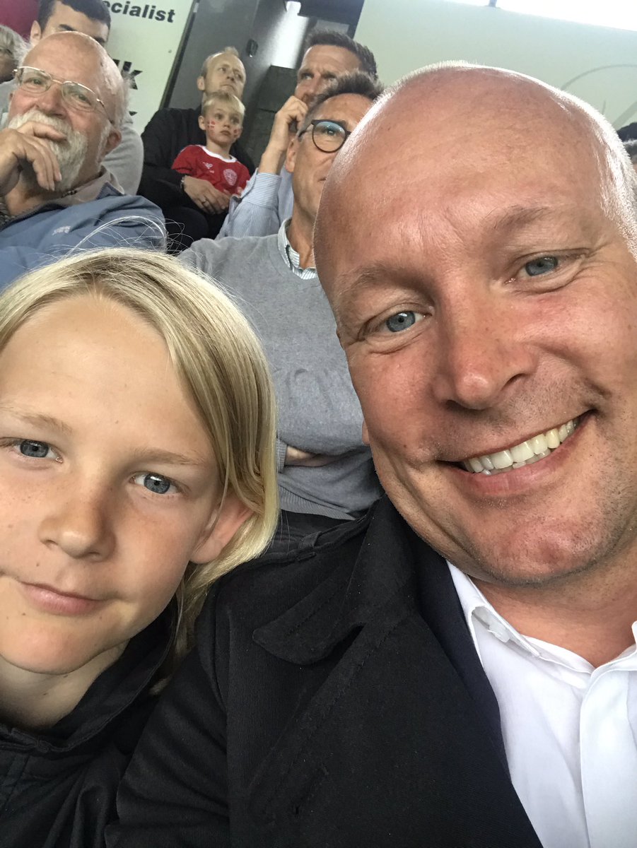 jenshenrikkirk's tweet photo. Hobro fører i Vejle - stærk kamp af de gule fra Mariagerfjord #mariagerfjord #cdetske #hobroik https://t.co/oEHop6tP4b