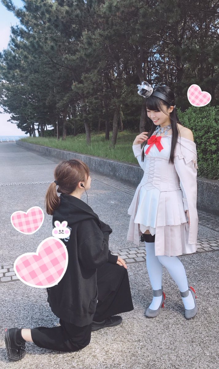 内田 秀 うちだ しゅう そして わたしもボクカワウソの作者として 晴れて鎮守府の一員となりました お分りいただけたでしょうか スタッフパーカー 着てます 笑 わかたんともパシャリ ホップステップレップ Admiral